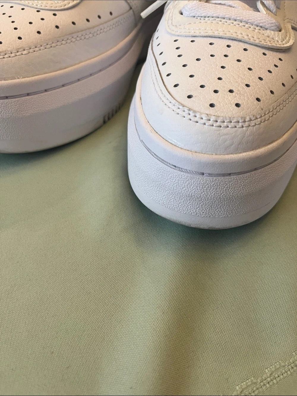 Nike Men’s White Low-Top Sneakers with Perforated Toe